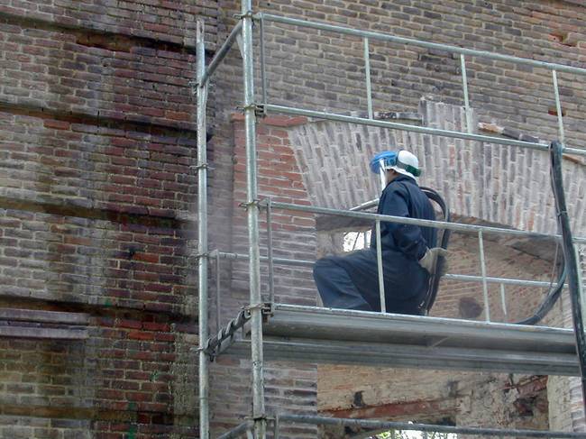 Façade restoration